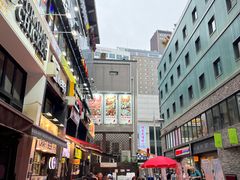 -BHC炸鸡(明洞总店)