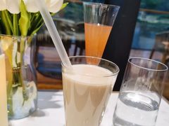 琥珀牛乳茶-窗外西餐厅(普罗理想国店)