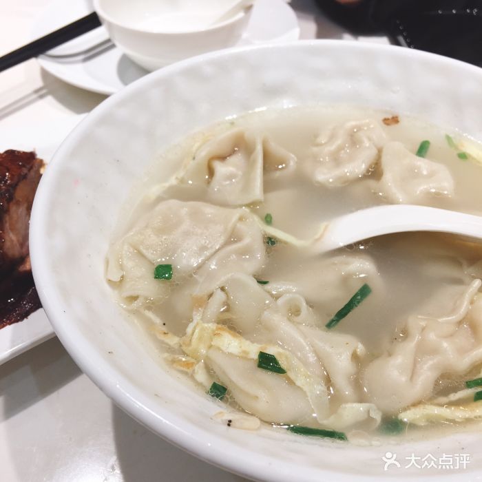 光明邨大酒家(淮海中路总店)鸡汁小馄饨图片