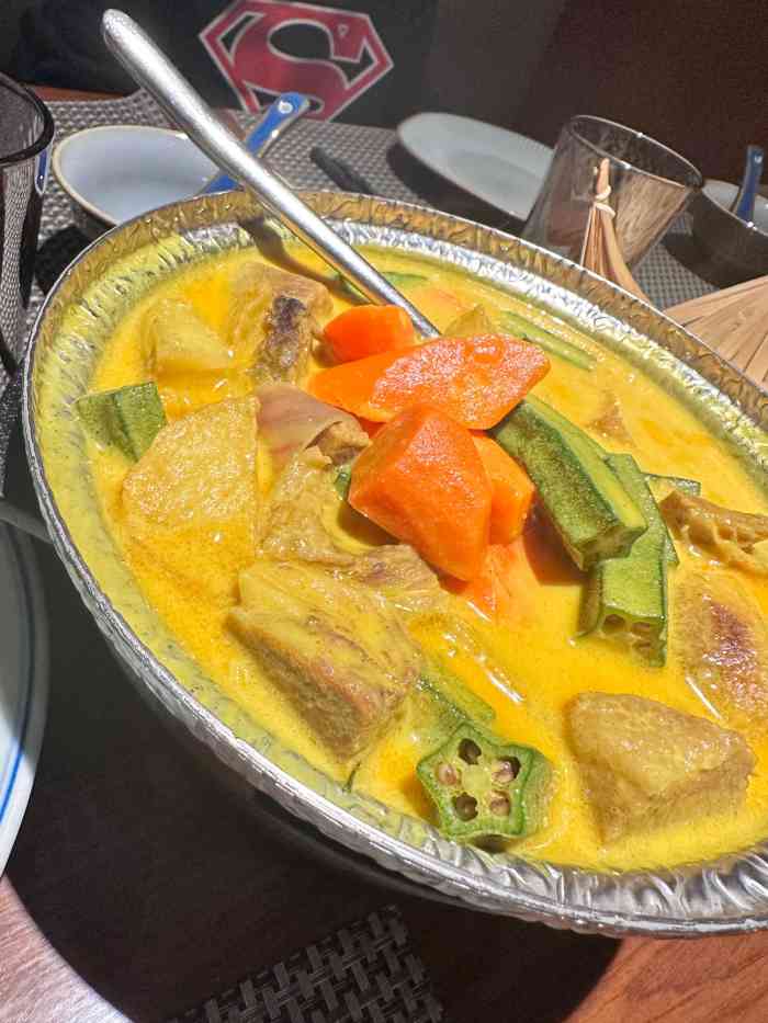 纳兰宫·东南亚风味餐厅(徐泾夏都小镇店)-"[薄荷]环境:在夏都小镇