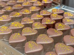 -Laderach 莱德拉(上海环贸iapm店)