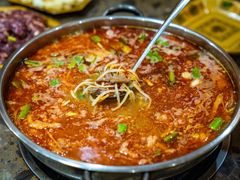 -黄利砖万峰林布依特色酸笋牛肉馆