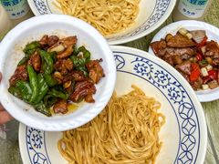 -李与白包子铺(桐梓林店)