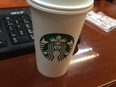 -星巴克(港汇1号办公楼店)