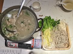 -丁里羊肉小镇(天鹅湖总店)