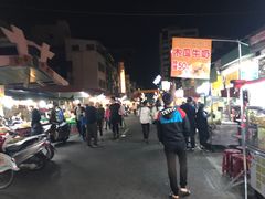 -六合夜市