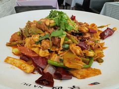 -拿渡·水煮鱼麻辣香锅(王府井奥莱·香江小镇店)