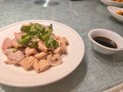 -侬佳蒸菜馆(听潮店)