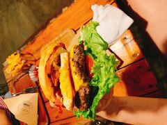 -BURGER BRO'S