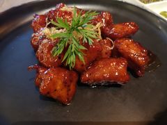 红酒泡沫牛仔粒-荟廷·晶萃(陆家嘴尚悦湾店)