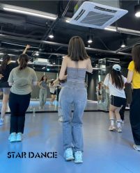 -STAR舞蹈工作室