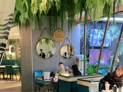 大堂-三个椰子·现砍椰子鸡(金源CBD店)