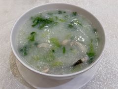 生滚鲜鲩鱼片粥-龙的酒楼·手工早茶·顺德菜(近良路店)