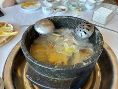 -鲁朗纳麦石锅鸡庄园
