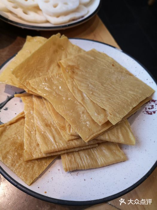 小门坎三合鱼(总店)豆皮图片
