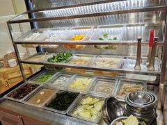 自助取餐区-佘记全家福芋儿鸡(向阳街总店)