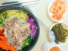 肥牛石锅拌饭-拌来拌去石鍋拌飯(文鼎店)