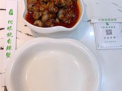 -凤凰路何眼镜香辣蟹(花果园店)