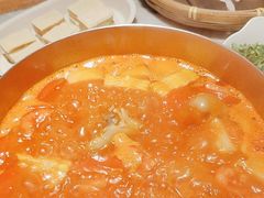 -尚尚仙·酸汤猪手·猪肚鸡火锅(华联万柳购物中心店)