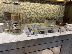 自助调料区-上海临港美爵酒店·铃兰西餐厅