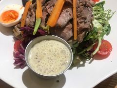 慢煮澳洲牛肉沙拉-HELLO 27 意面·沙拉·帕尼尼