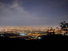 -鬼笑石后山停车场