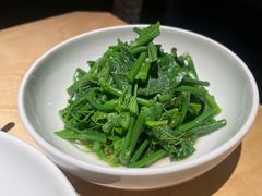 木姜子拌丝瓜尖-一坐一忘云南菜(卓悦中心)