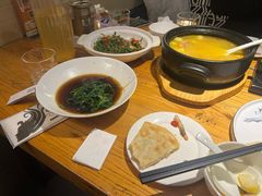 -苹果树下艺术餐厅(宋庄店)