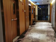 -格林东方酒店(独墅湖尹山湖郭苑路地铁站店)