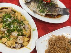 -先鲜鲫鱼粥
