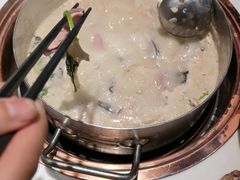 -洪氏嗨捞·猪肚鸡火锅(阳光天地店)