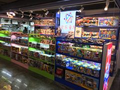-第5大道精品休闲购物广场