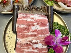 -围炉肉舍•炭烤活鳗•丹东海鲜烤肉(步行街店)