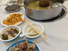 -朴小妹人参鸡汤火锅(长白山万达店)