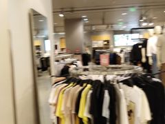 -H&M(华润万象城店)