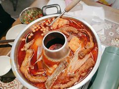 -顶上头•螺蛳粉火锅(德思勤复地星光店)