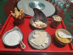 蒙古酸奶（炒米单配）-九十九顶毡房(阜石路店)