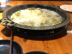 -三道苗苗鱼·美蛙黄辣丁(八里店)