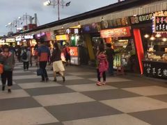 -六合夜市