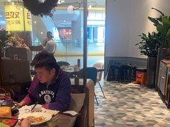 -港丽餐厅(来福士店)