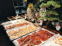 -雍容荟帝王蟹活龙虾展台自助(IFS黑金店)