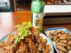 大白梨-大茗东北烧烤·鹤岗小串·老式麻辣烫(紫藤路店)