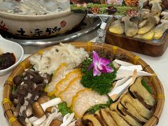 -土连锅·现熬养生汤锅(梁家巷店)