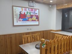 -屯老二农家铁锅炖·行业领军者(梅江店)