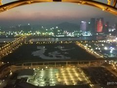 -影汇之星8字形摩天轮