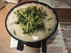 -肥汁米蘭香港米线(定西路店)
