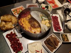-牛德亨臻牛潮汕火锅(万邦时代店)