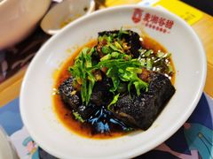 -呷佬·长沙手工米粉(金沙江路店)