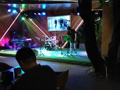 -爵士花园音乐酒吧餐厅
