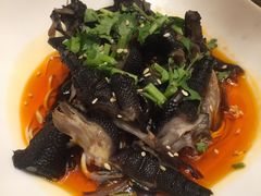 凉拌乌骨鸡爪-湖影中餐厅·南京金茂威斯汀大酒店